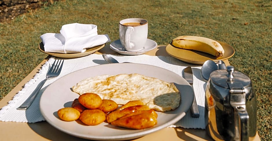 Mountain Lodges of Nepal, Tomijong