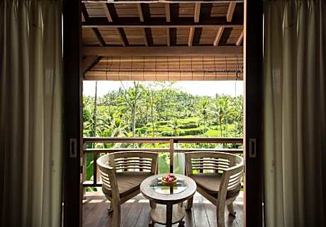 Suite with Valley View and Free Benefit