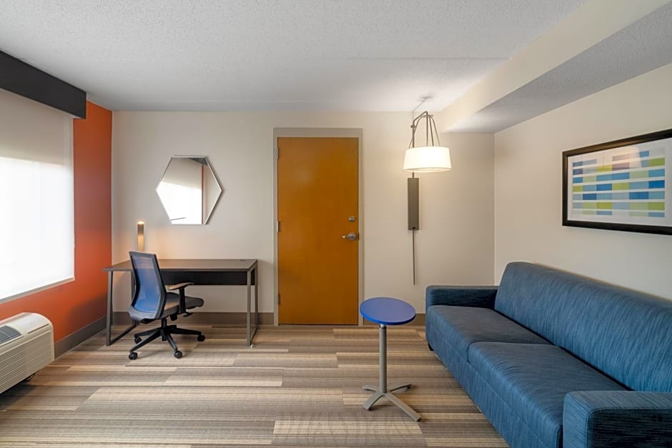 Holiday Inn Express Hotel & Suites Bluffton at Hilton Head Area By IHG
