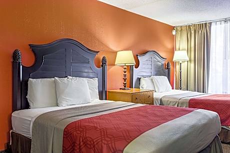 2 Queen Beds - Non-Smoking