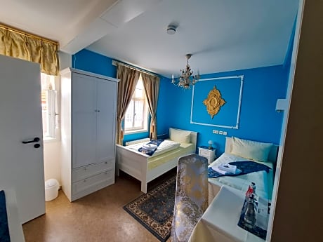 Double Room with two single beds