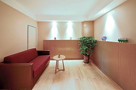 Holiday Inn Express Suite