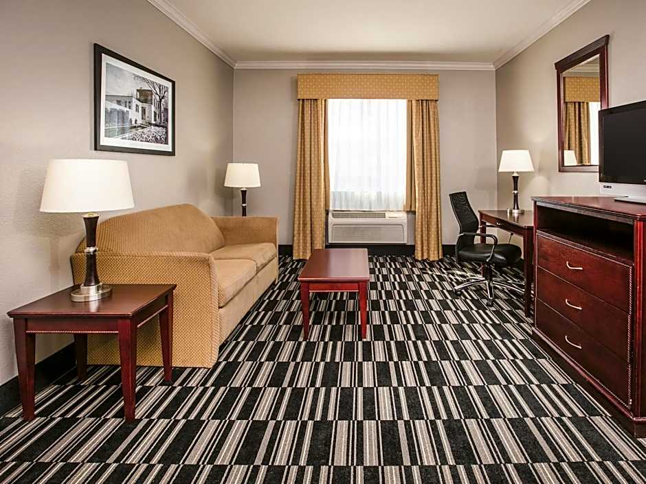 Baymont by Wyndham Dallas South-DeSoto – DeSoto, TX