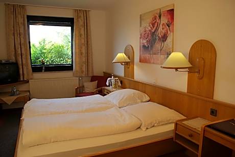 Doppelzimmer-Standard-Eigenes Badezimmer