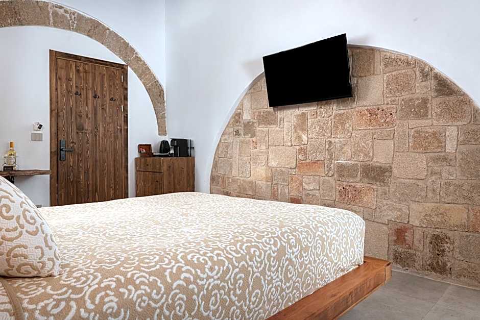 Ancient Knights Luxury Suites