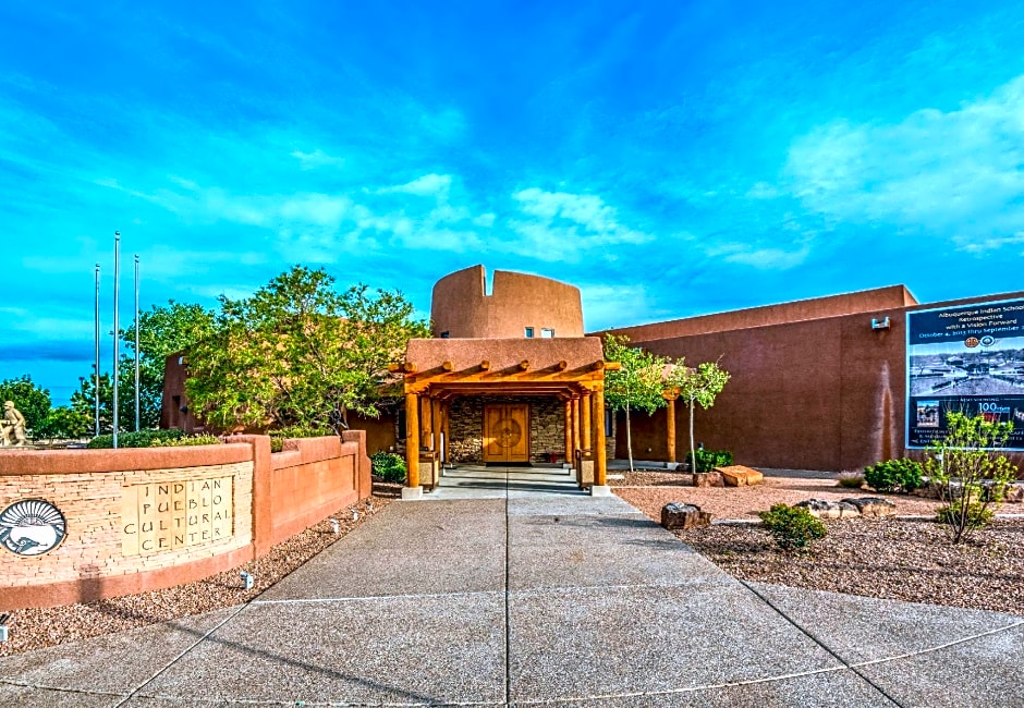 Super 8 by Wyndham Albuquerque West/Coors Blvd