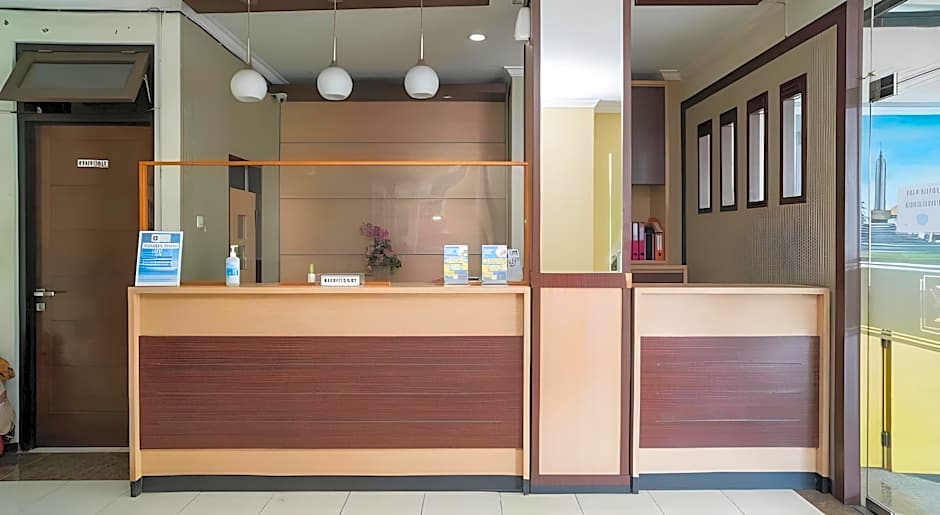 Urbanview Hotel de Kopen Malang by RedDoorz