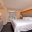Holiday Inn & Suites Raleigh-Cary (I-40 @Walnut St) By IHG