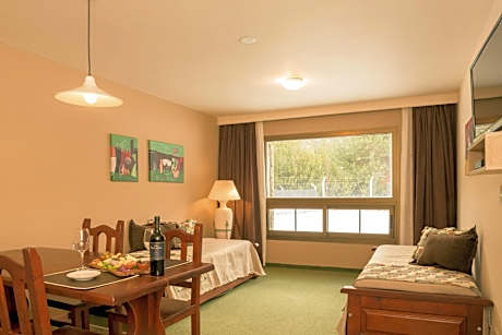 Apartment (5 Adults)