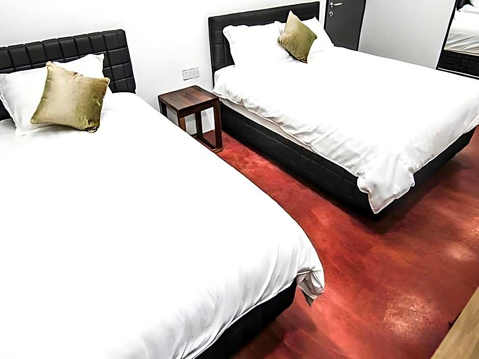 Rock Wood Hotel