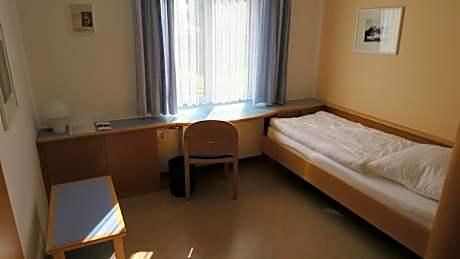 Twin Room - Disability Access