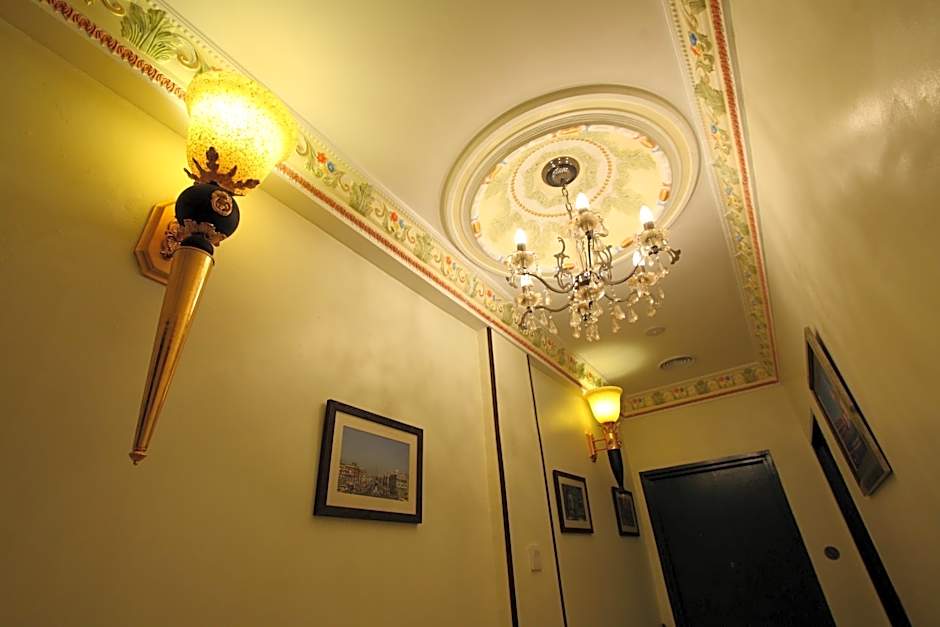 Shamrock Guest House ll