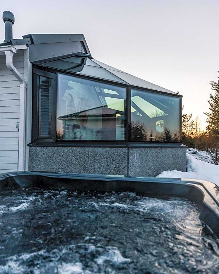 Santa's Igloos Arctic Circle