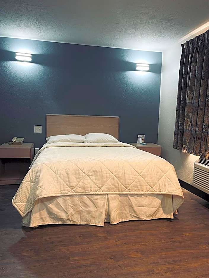 Century 21 Motel