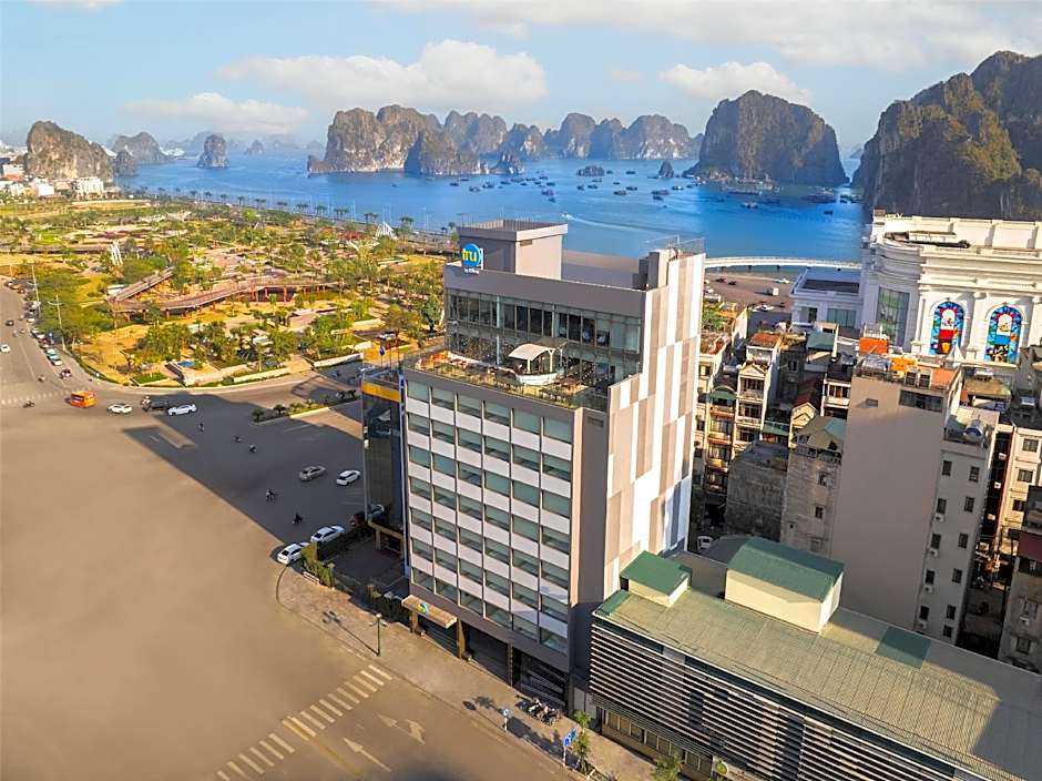 Tru by Hilton Ha Long Hon Gai Centre