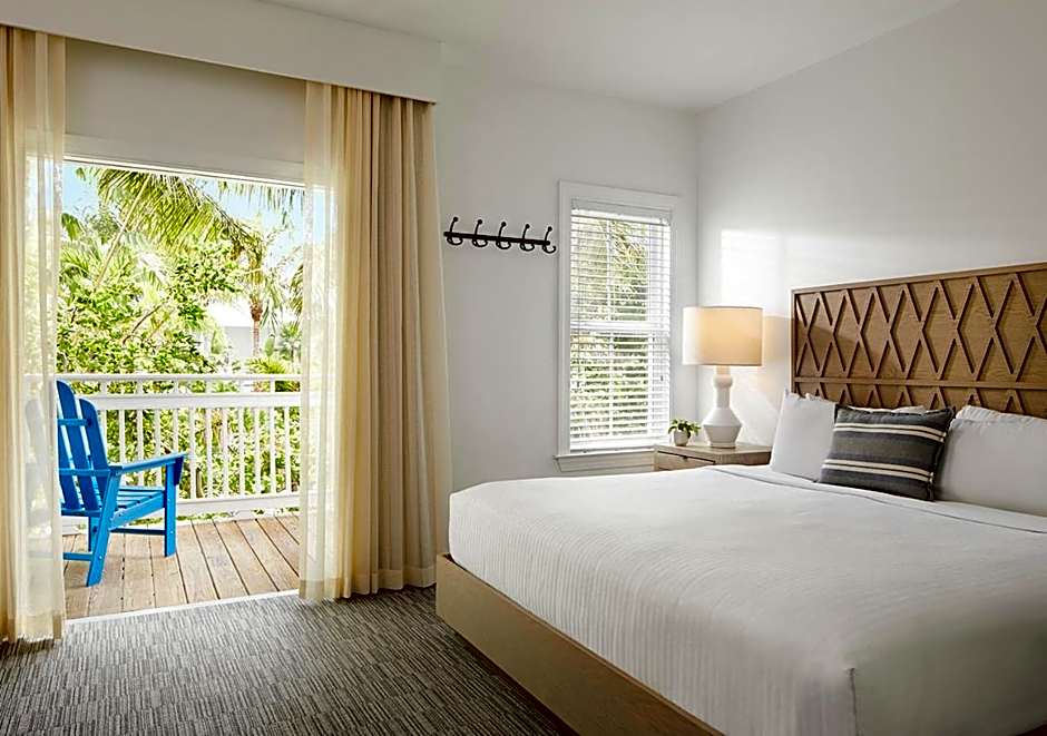 Parrot Key Hotel & Villas