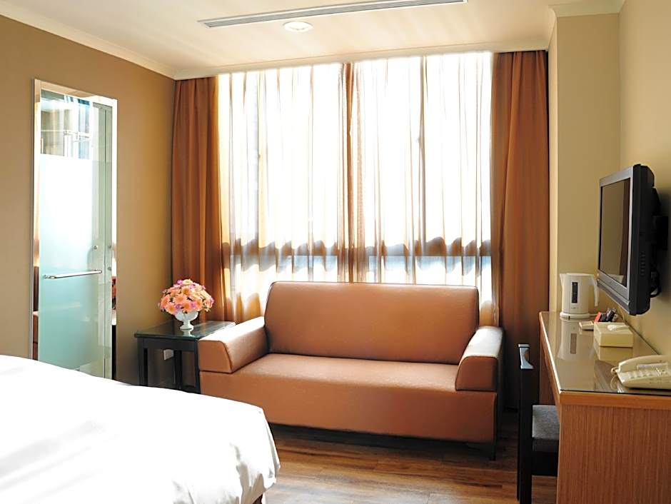 Garden Hotel