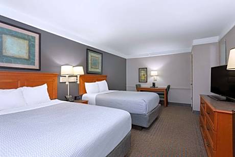 Double Room with Two Double Beds - Non-Smoking