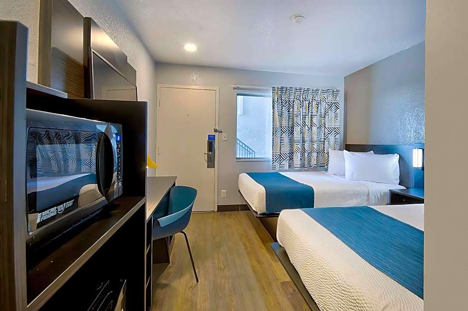 Motel 6-Palmdale, CA