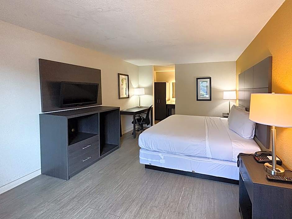 Motel 6 Charlotte, NC Northlake