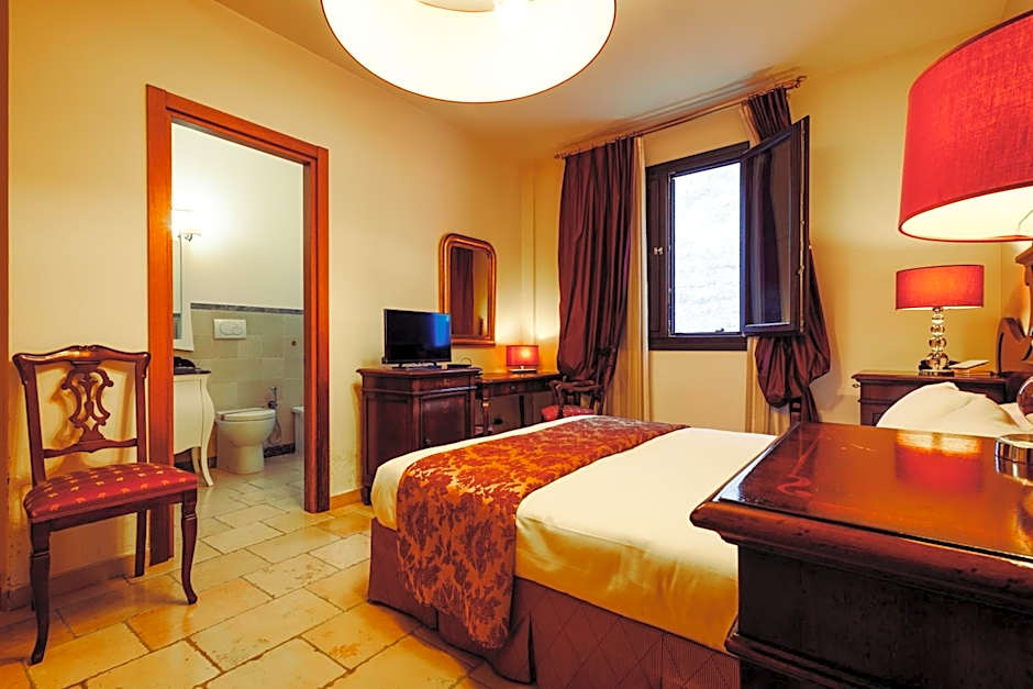 Vico Regio Hotel