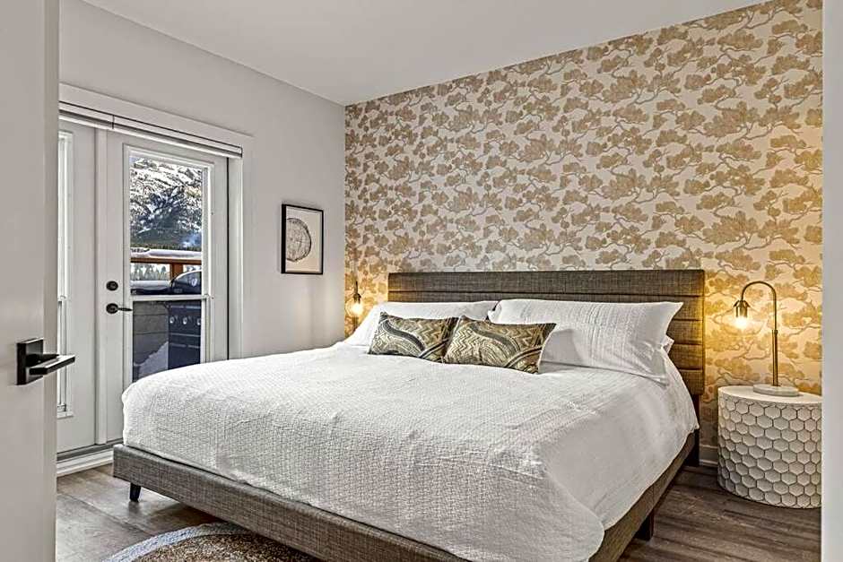 Mountain Vista Escape Downtown