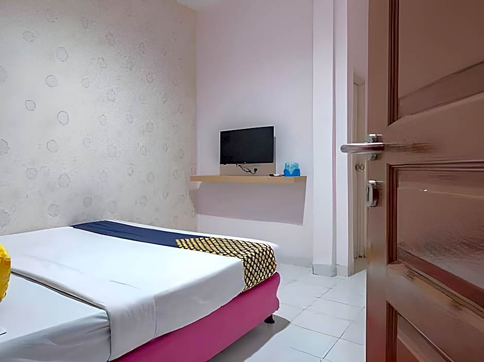 SPOT ON 2214 Wisma Jampea