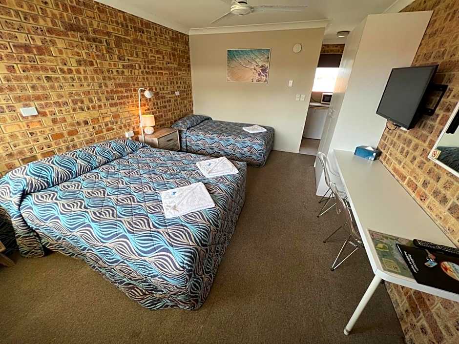 Golden Beach Motor Inn