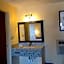 DIAMOND INN & SUITES