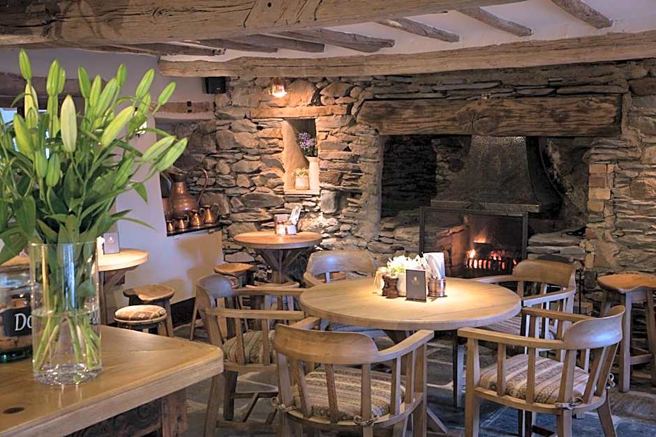 The Queen's Head Hotel