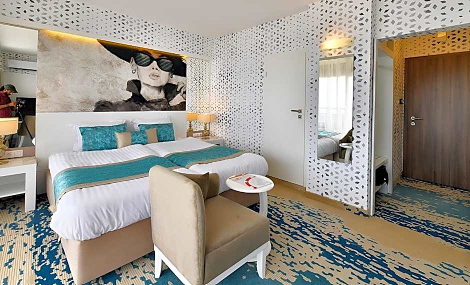 Europe Hotel & Casino All Inclusive