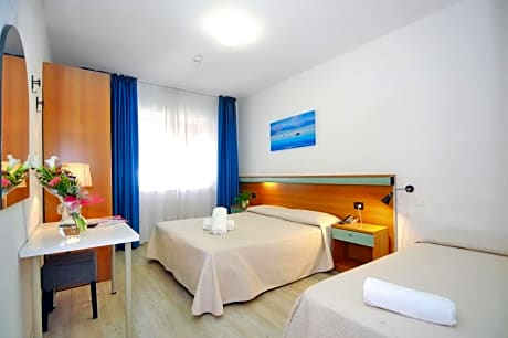 Classic Quadruple Room