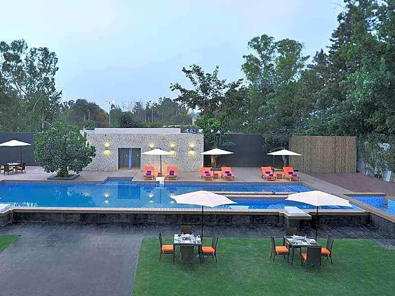 Park Boulevard Hotel