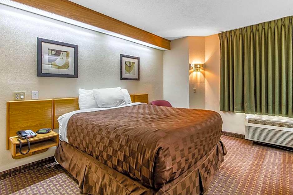 Classic Inn By OYO I- 240 Near Memphis Airport