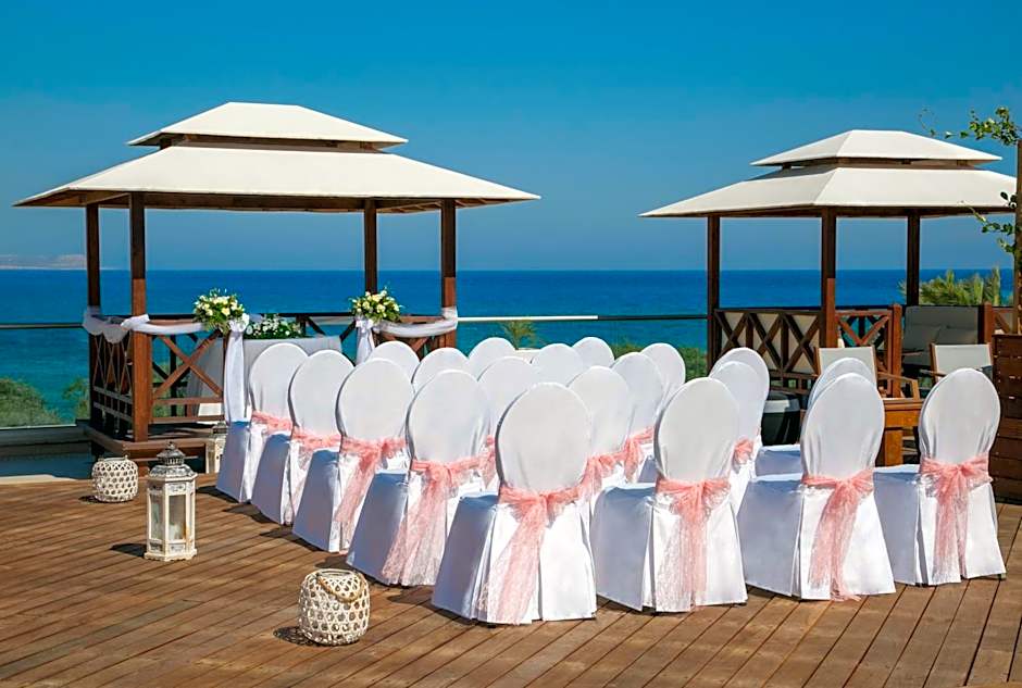 Asterias Beach Hotel