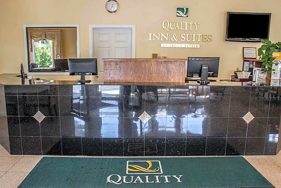 Quality Inn & Suites Fife Seattle