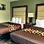 Knights Inn - Bracebridge, ON