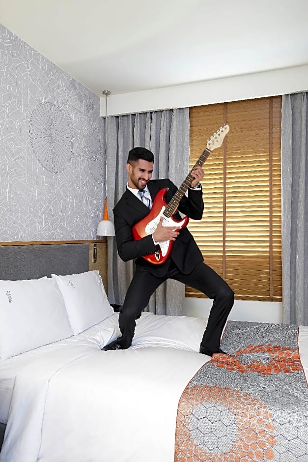 Holiday Inn Express Nashik Indira Nagar By IHG