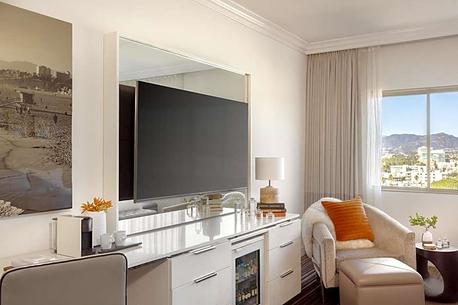 Huntley Santa Monica Beach