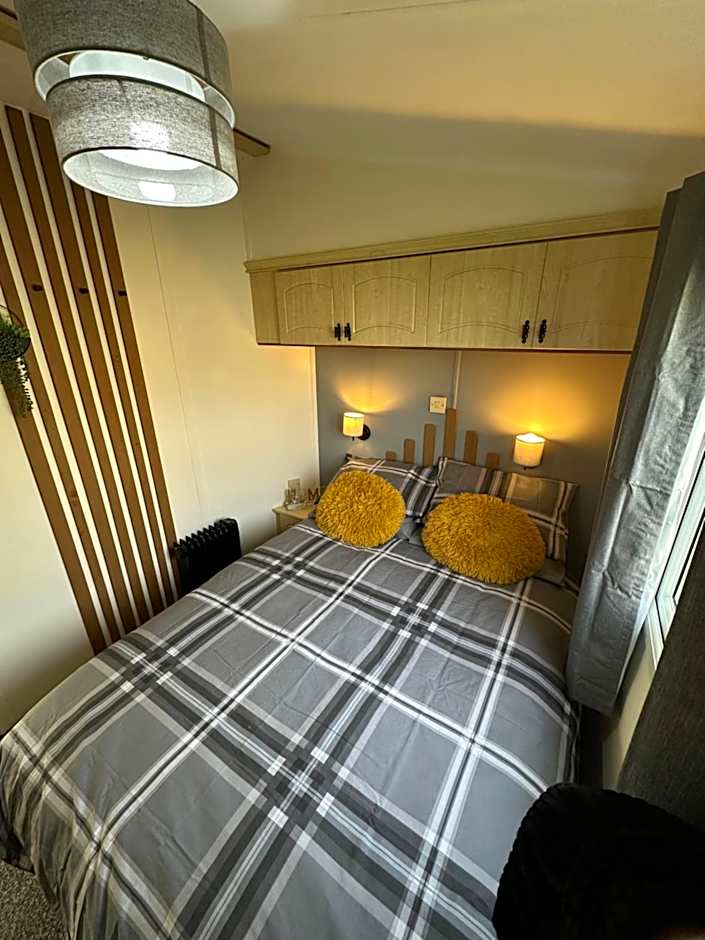8 berth Waterside Ingoldmells V8 Santanavan 3