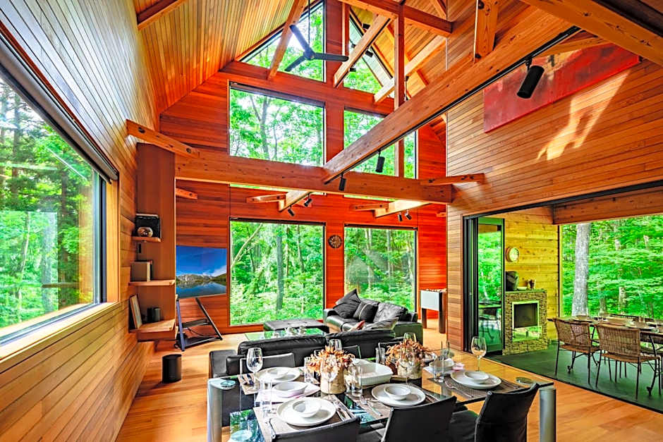 Phoenix Chalets by HHG