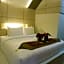 Charming Lipe Beach Resort