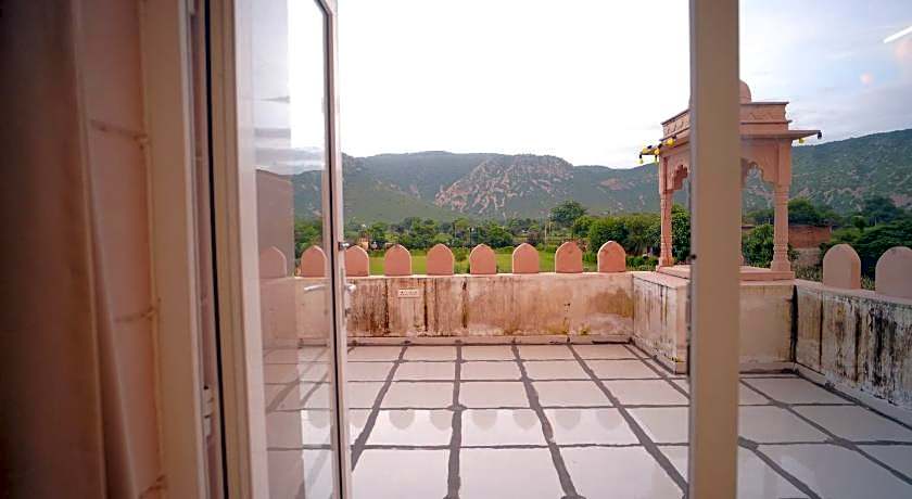 Dhawala Resort by Aamod 