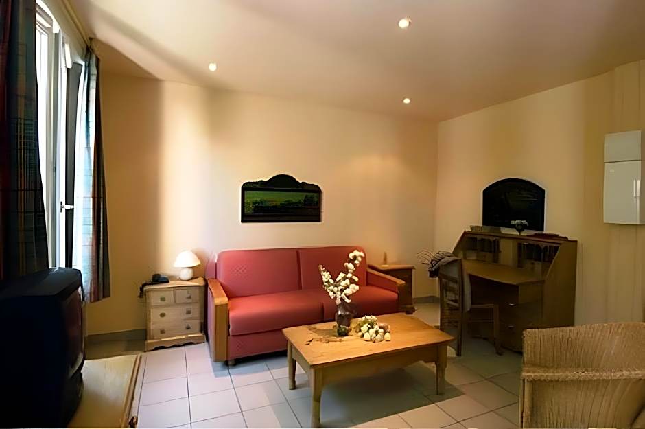Photo 1 of 3 of Suite