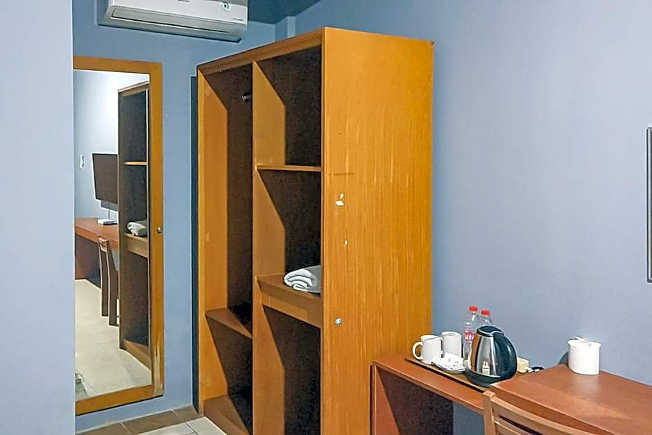 RedDoorz Plus @ Hotel Sofia Pangandaran