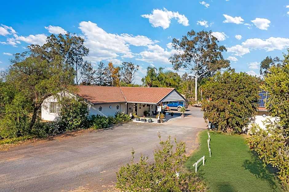 Castlereagh Motor Inn