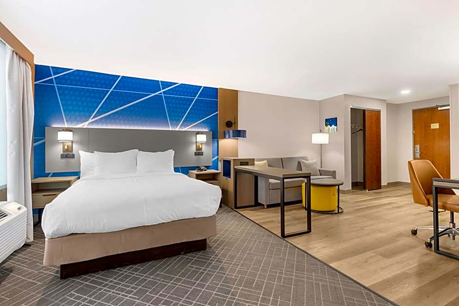 Comfort Inn & Suites