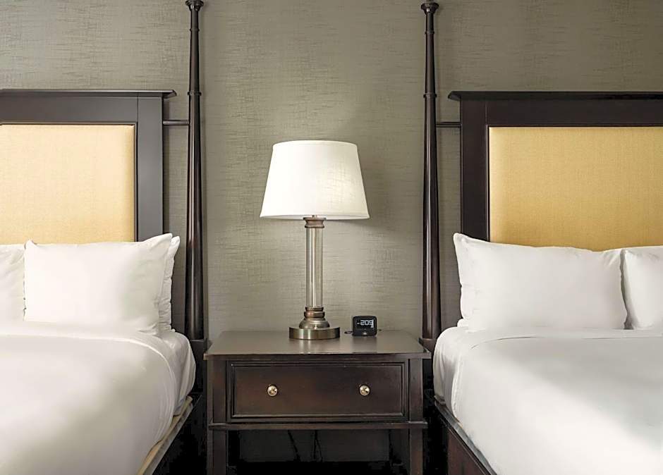 The Inn at Penn, A Hilton Hotel