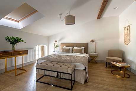 Deluxe Double Room with Bath