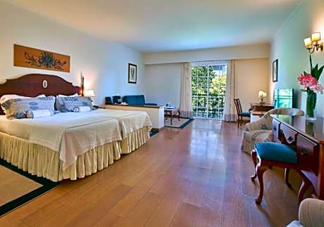 Junior Suite with Garden View and Balcony